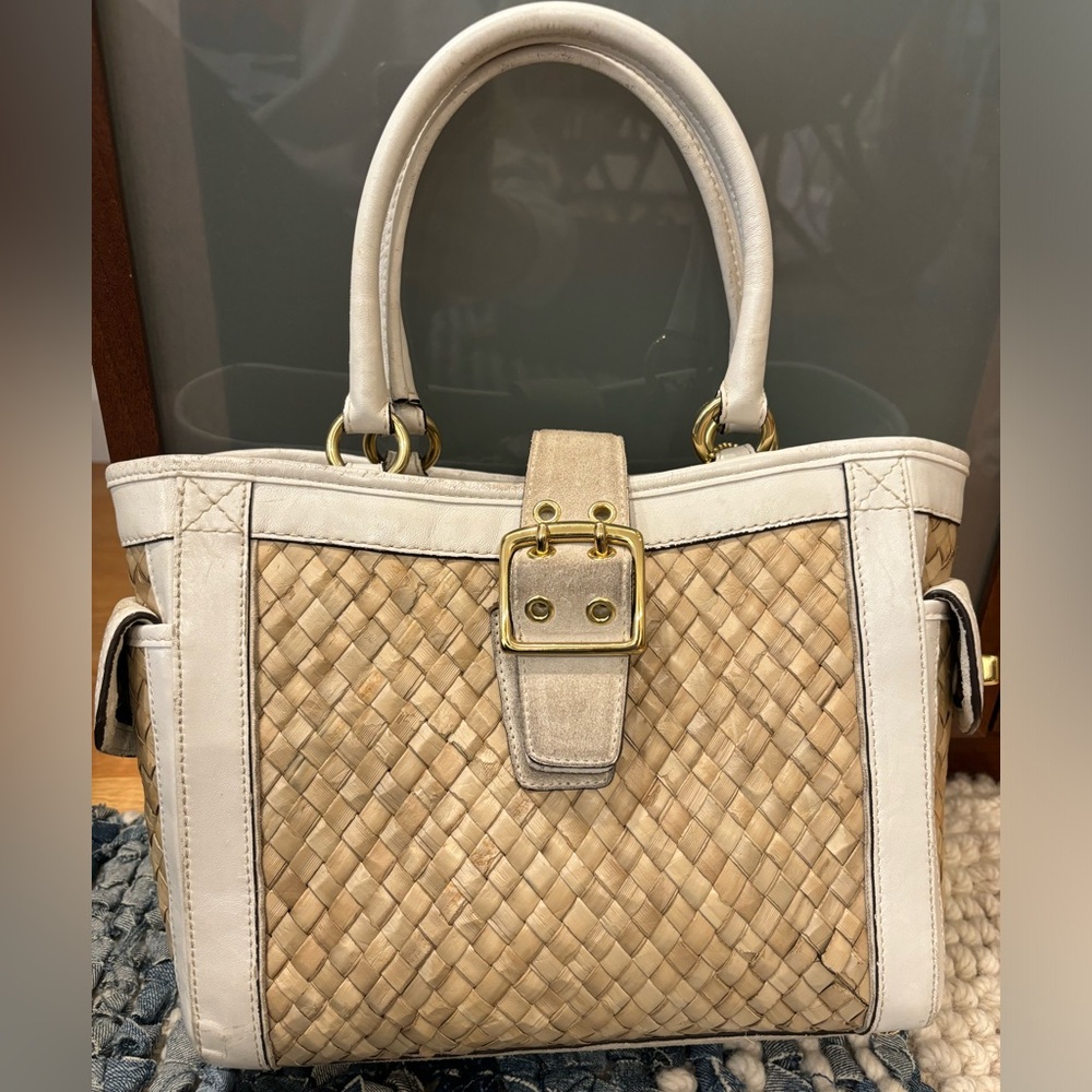 White weaved straw vintage coach bag